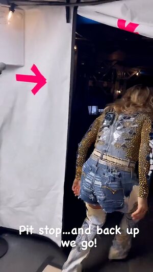 Carrie Underwood Hot leaked photo #15