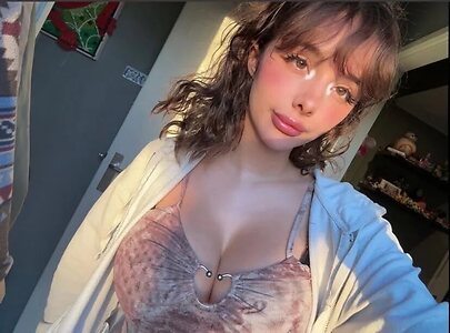 Cassandra Nude Leaked Photo #6