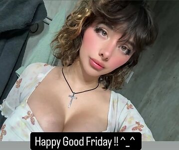 Cassandra Nude Leaked Photo #30