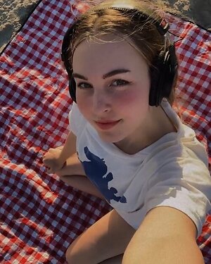 Cassie Claire