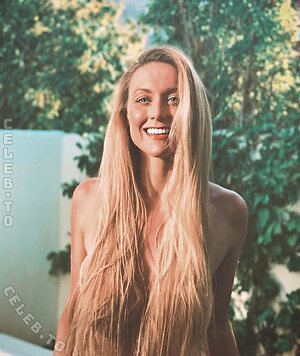 Cassie De Pecol Nude Leaked Photo #2