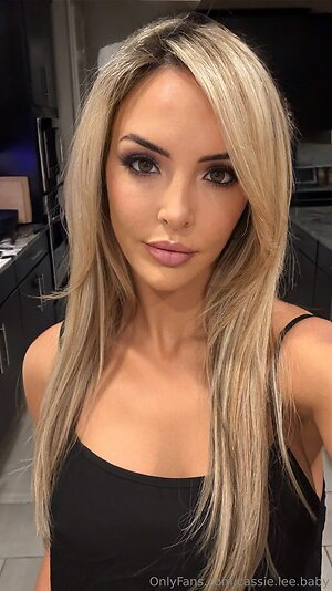 Cassie Lee