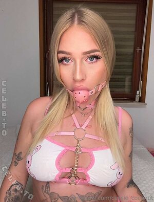 Cassie Nude Leaked Photo #64