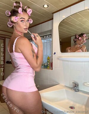 Cassie leaked photo #142