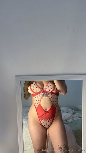 Cassie_cherry leaked photo #3