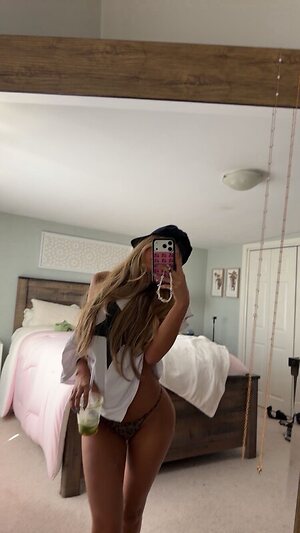 Cat Pisciotta leaked photo #44