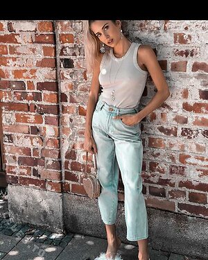 Cathy Hummels photo
