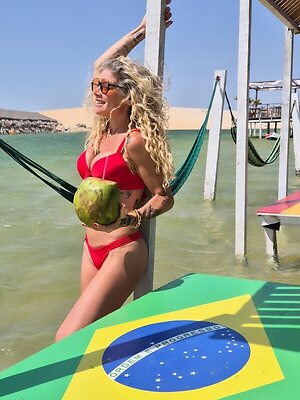 Catia Paganote leaked photo #6