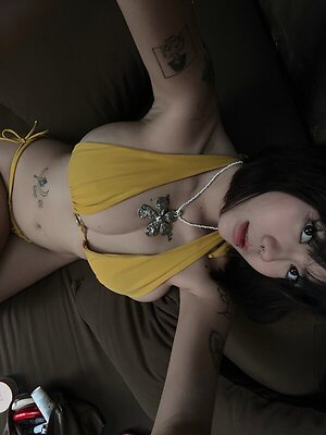 __c._.b_ leaked photo #17