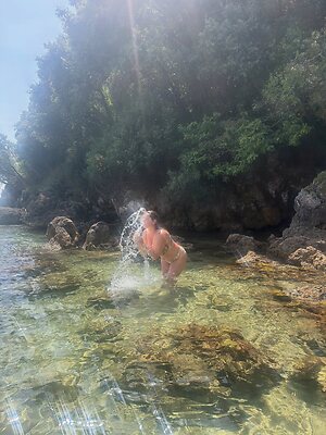 celebrities wearing a bikinis / swimsuits Nude Leaked Photo #17