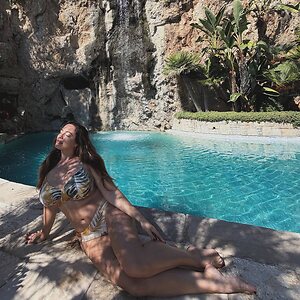 celebrities wearing a bikinis / swimsuits