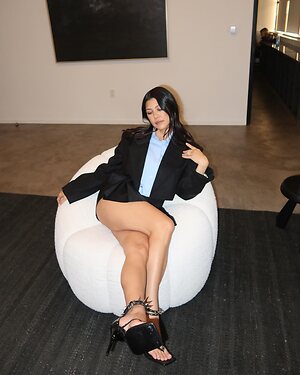 Celebrity legs Nude Leaked Photo #50