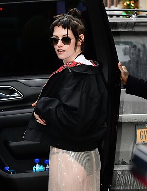 Celebrity OOPS! (Nip slip, upskirt, c-through, Cameltoes &amp;a leaked photo #2