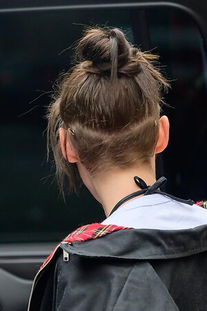 Celebrity OOPS! (Nip slip, upskirt, c-through, Cameltoes &amp;a leaked photo #18