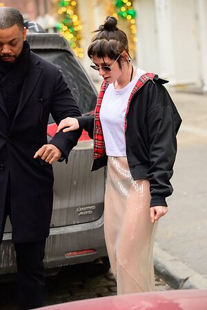 Celebrity OOPS! (Nip slip, upskirt, c-through, Cameltoes &amp;a leaked photo #32