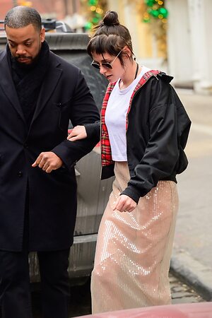 Celebrity OOPS! (Nip slip, upskirt, c-through, Cameltoes &amp;a leaked photo #33