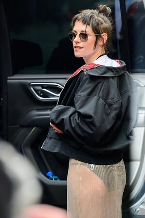 Celebrity OOPS! (Nip slip, upskirt, c-through, Cameltoes &a Nude Leaked Photo #46