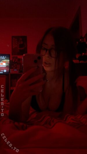 celiiimichelle Nude Leaked Photo #10