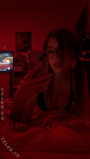 celiiimichelle Nude Leaked Photo #11