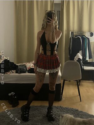 celiinxsaa Nude Leaked Photo #5