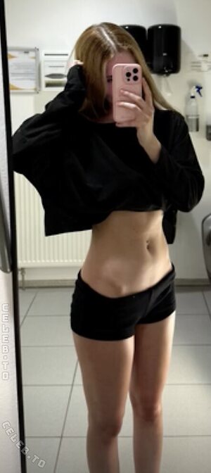 cel.inaelena leaked photo #8