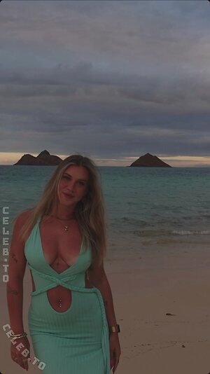 celinajoyy Nude Leaked Photo #7