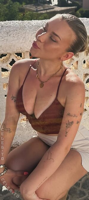 celinajoyy photo