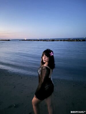 Celina_x31 leaked photo #12