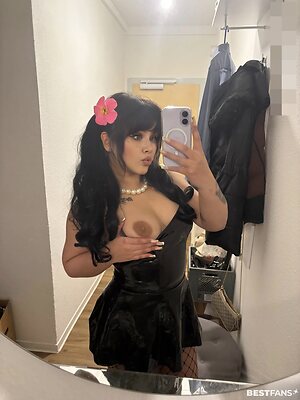 Celina_x31 leaked photo #16