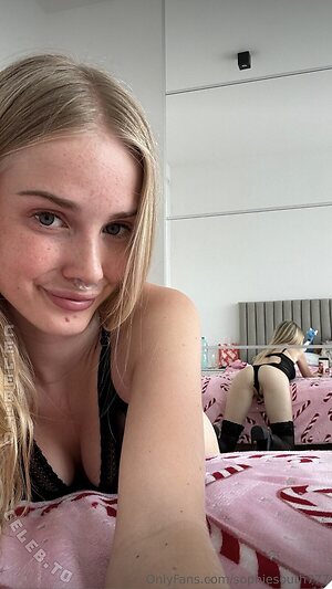 Celine Ren Nude Leaked Photo #11