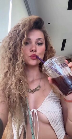 Ceren Yılmaz leaked photo #5