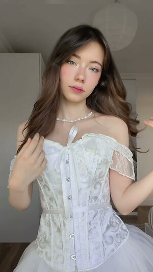 cey_lazuli leaked photo #62