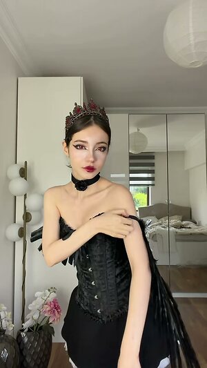cey_lazuli leaked photo #126