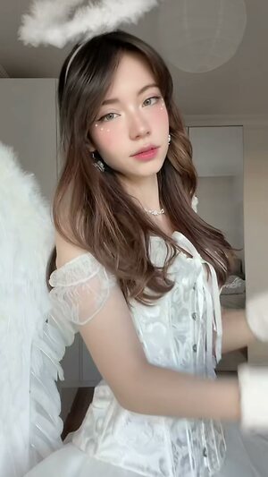 cey_lazuli leaked photo #142