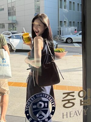 Chaeryeong leaked photo #16