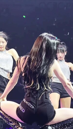 Chaeryeong leaked photo #69