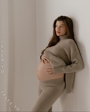 Chanel Silberberg Nude Leaked Photo #7