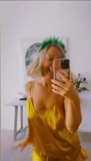 Charli Robinson leaked photo #34
