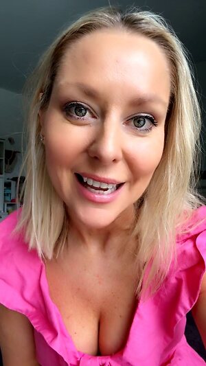 Charli Robinson leaked photo #49