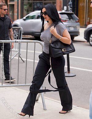 Charli XCX photo