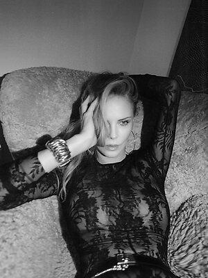 Charlize Theron Hot