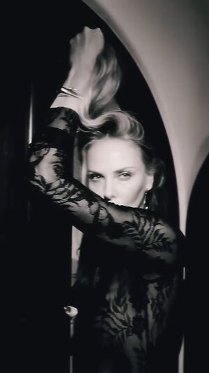 Charlize Theron Hot leaked photo #36