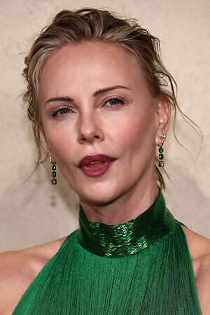 Charlize Theron leaked photo #238