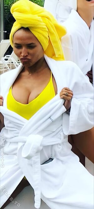 Charlotte Cater-Allen Nude Leaked Photo #4