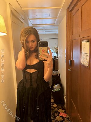 Charlotte Lawrence leaked photo #35