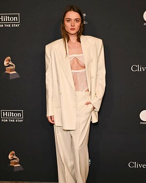 Charlotte Lawrence leaked photo #58