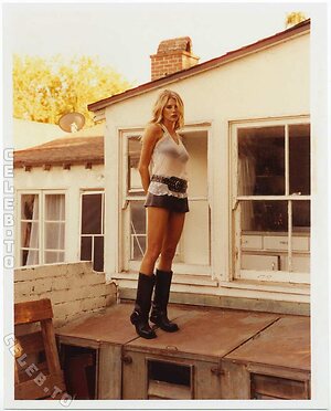 Charlotte McKinney Nude Leaked Photo #2