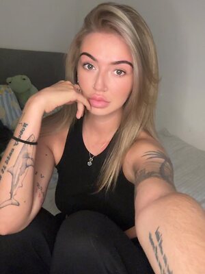 Charlotte Tedds leaked photo #2