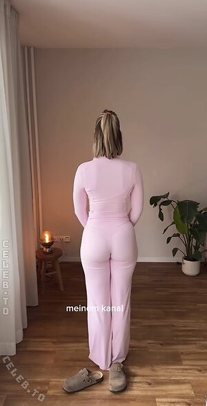 Charly Wigg Nude Leaked Photo #3