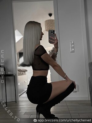 Chellychervet Nude Leaked Photo #45